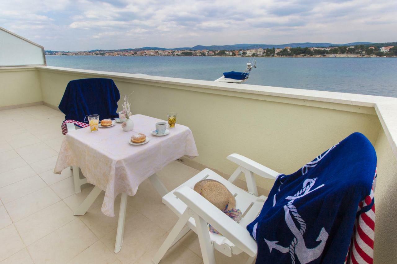 Ferienwohnung Riva Krapanj Exterior foto