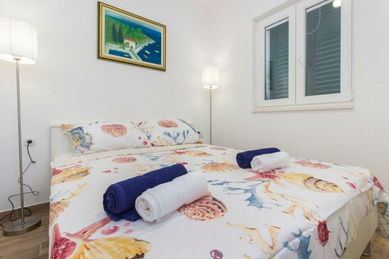 Ferienwohnung Riva Krapanj Exterior foto